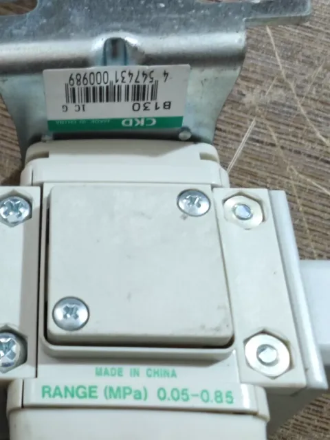 CKD W1000-8-W-Z Industrial Automation Component — product photo 4 of 8