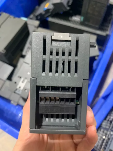 Siemens 6ES7288-3AR02-0AA0 PLC Module product photo 5