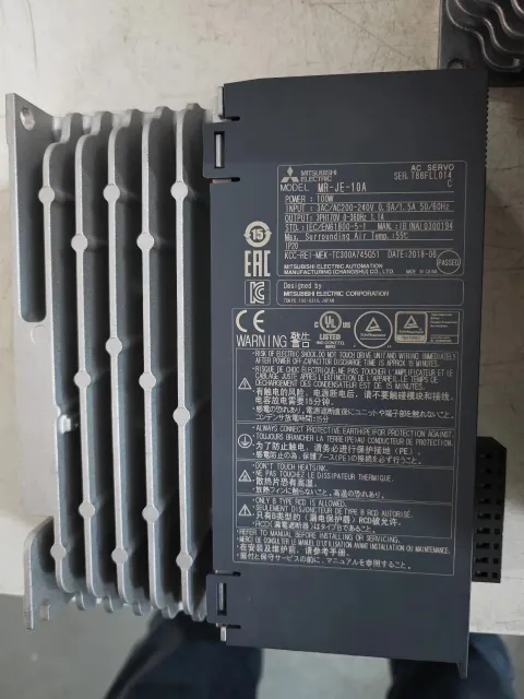 Mitsubishi Electric MR-JE-10A Motor & Drive Component — product photo 13 of 15