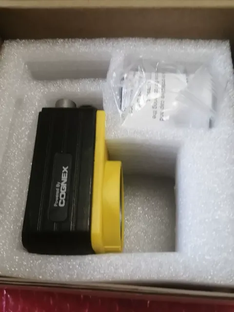 Cognex IS7402-C11 Industrial Automation Component product photo 2