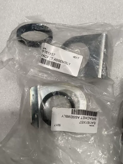 Nordson EFD 7016545 x2 + SA161X57 x2 Industrial Automation Component product photo 2