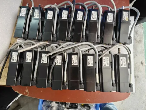 Yaskawa SGMJV-01ADA2C Motor & Drive Component product photo 1
