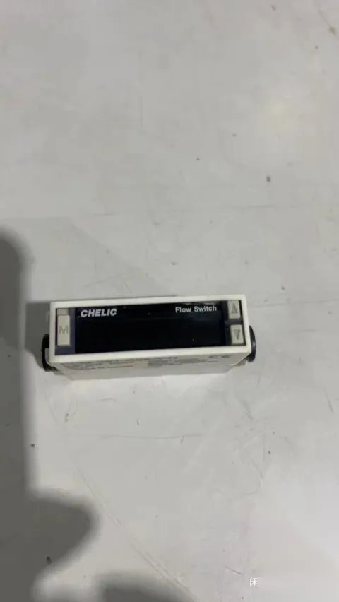 CHELIC FCM-201-C08-V-N Industrial Sensor product photo 2