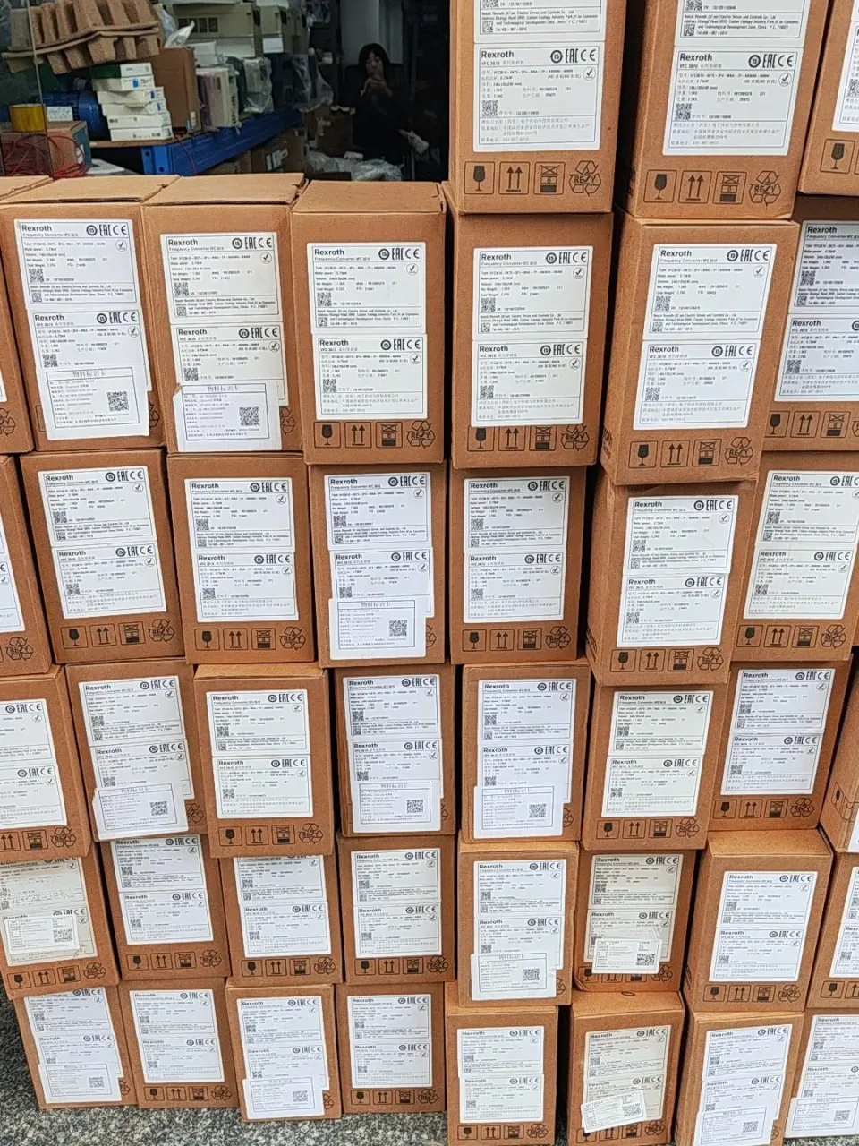 Bosch Rexroth VFC3610-0K75-3P4-MNA-7 Motor & Drive Component product photo 1