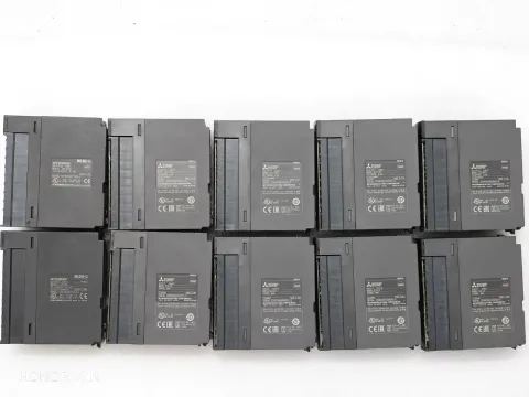 Mitsubishi Electric QX40 / QY40P / QY50 PLC Module product photo 1