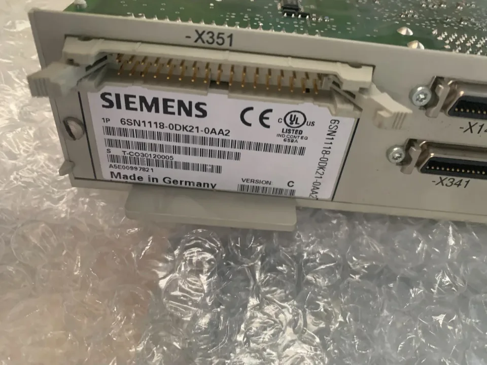 Siemens 6SN1118-0DK21-0AA2 Motor & Drive Component product photo 1