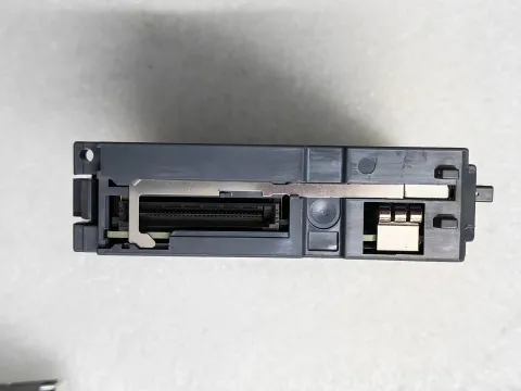 Mitsubishi Electric QJ71GF11-T2 Industrial Automation Component — product photo 33 of 42