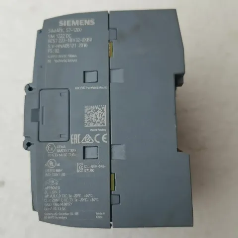 Siemens 6ES7 222-1BH32-0XB0 PLC Module product photo 2