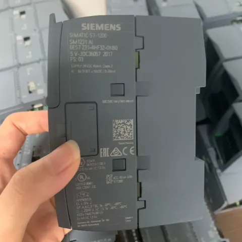 Siemens 6ES7231-4HF32-0XB0 Industrial Automation Component — product photo 5 of 12