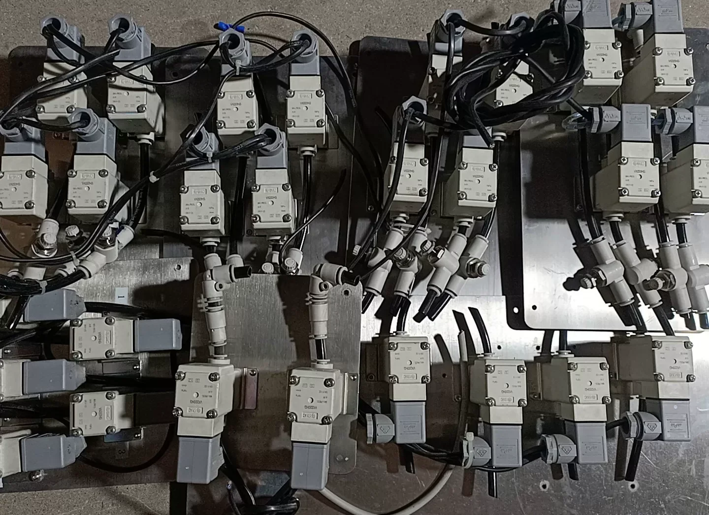 SMC VX220HG Industrial Automation Component product photo 1