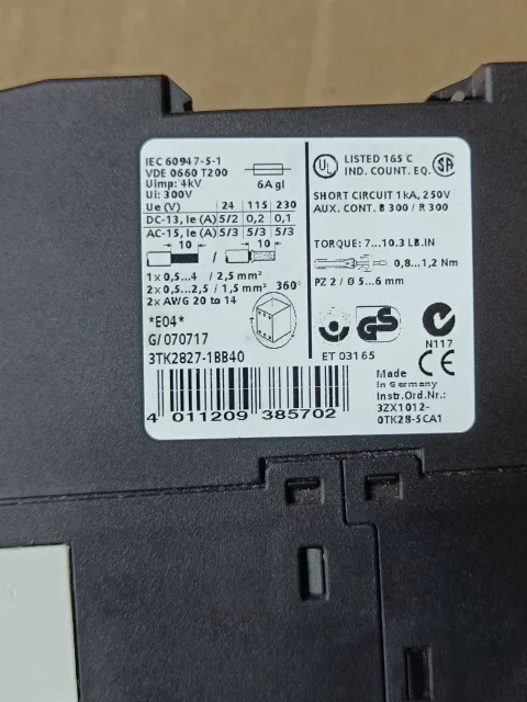 Siemens 3TK2827-1BB40 Industrial Relay — product photo 12 of 17