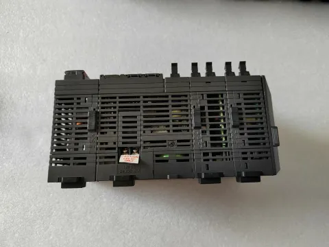 White Label KV-U7 + KV-1000 + KV-C64XB + KV-C64TA PLC Module product photo 5