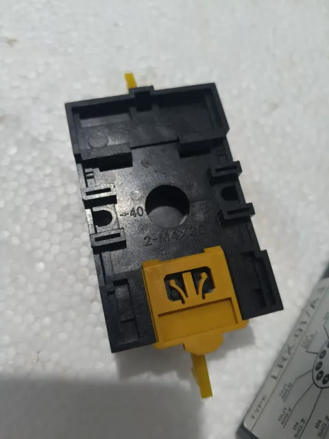 Yaskawa Controls LRX-01/A4 Industrial Encoder product photo 6
