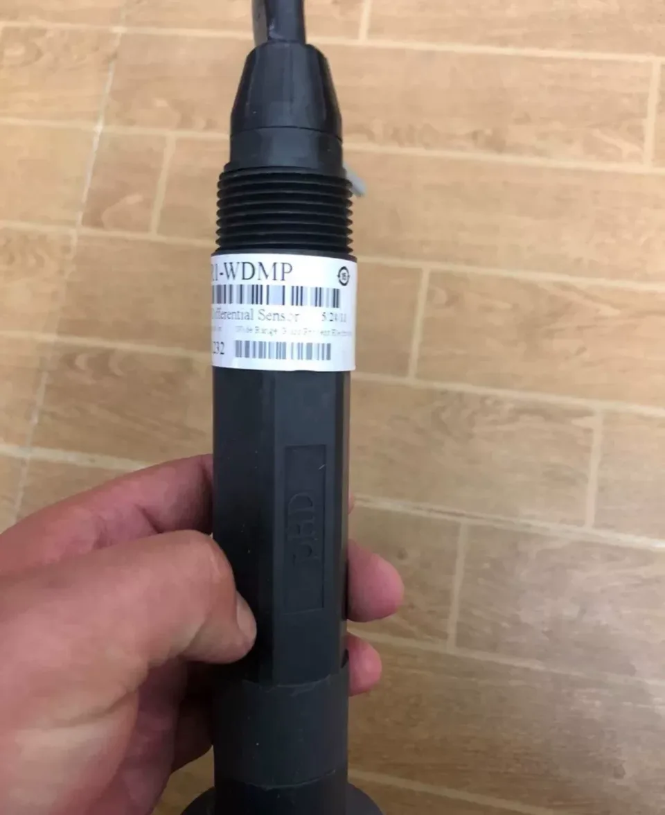Hach DPD1R1-WDMP Industrial Sensor product photo 1