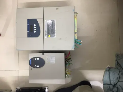 Schneider Electric ATV28HU90N4 Motor & Drive Component product photo 1