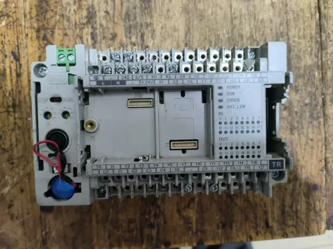 Delta DVP32EH00T2 PLC Module — product photo 10 of 16