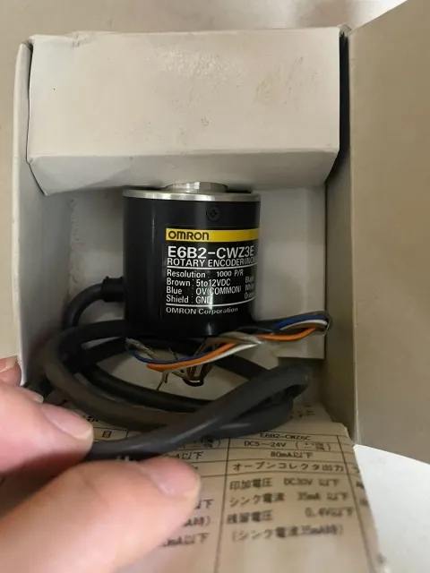 OMRON E6B2-CWZ3E 1000P/R 0.5M Industrial Encoder product photo 3