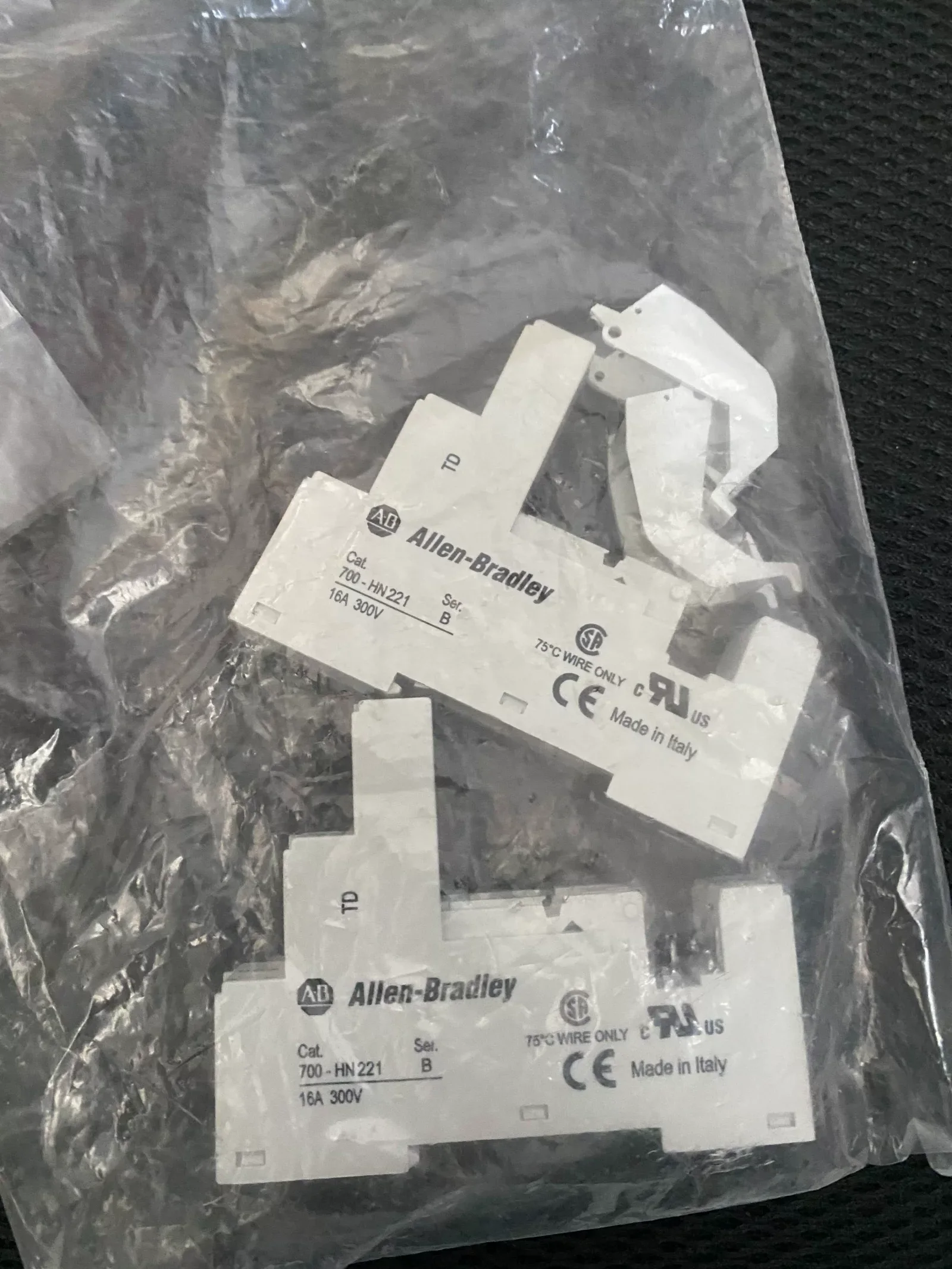 Allen-Bradley 700-HN221 Industrial Relay product photo 1