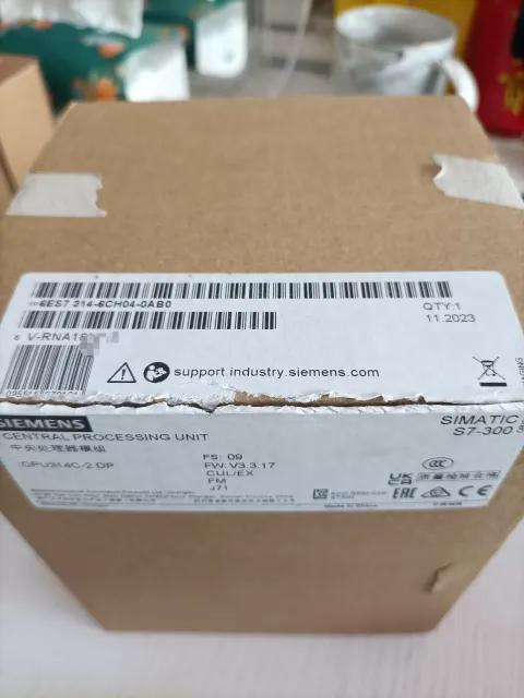Siemens 6ES7314-6CH04-0AB0 PLC Module — product photo 2 of 5