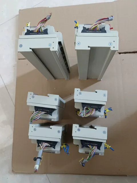 Schneider Electric ABE7H16R11 I/O Module product photo 9
