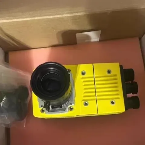 Cognex IS2000M-230-40-000 Industrial Sensor product photo 1