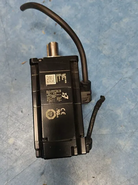 Yaskawa SGM7J-02A7C6E Motor & Drive Component — product photo 2 of 6