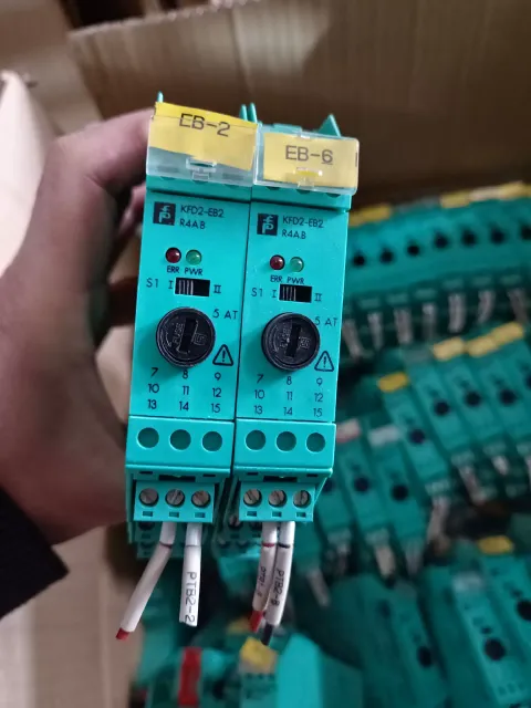 Pepperl+Fuchs KFD2-EB2.R4A.B / 189784 Power Electronics Module — product photo 8 of 18