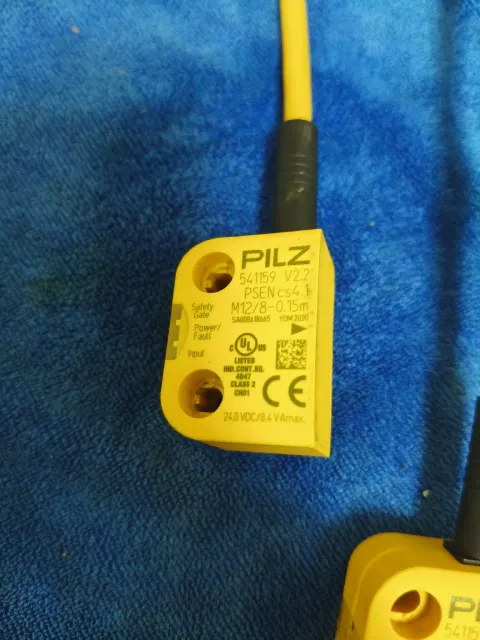 Pilz PSEN cs4.1 M12/8-0.15m / 541159 V2.2 Industrial Sensor product photo 2