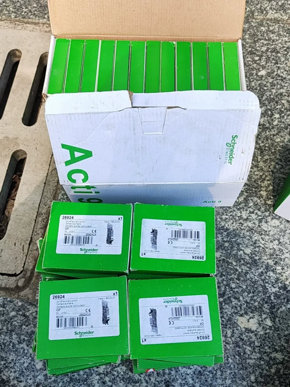 Schneider Electric 26924 Industrial Automation Component product photo 1