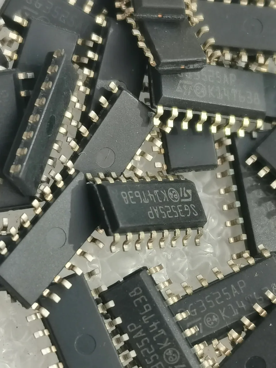STMicroelectronics SG3525AP Industrial Control Board product photo 1