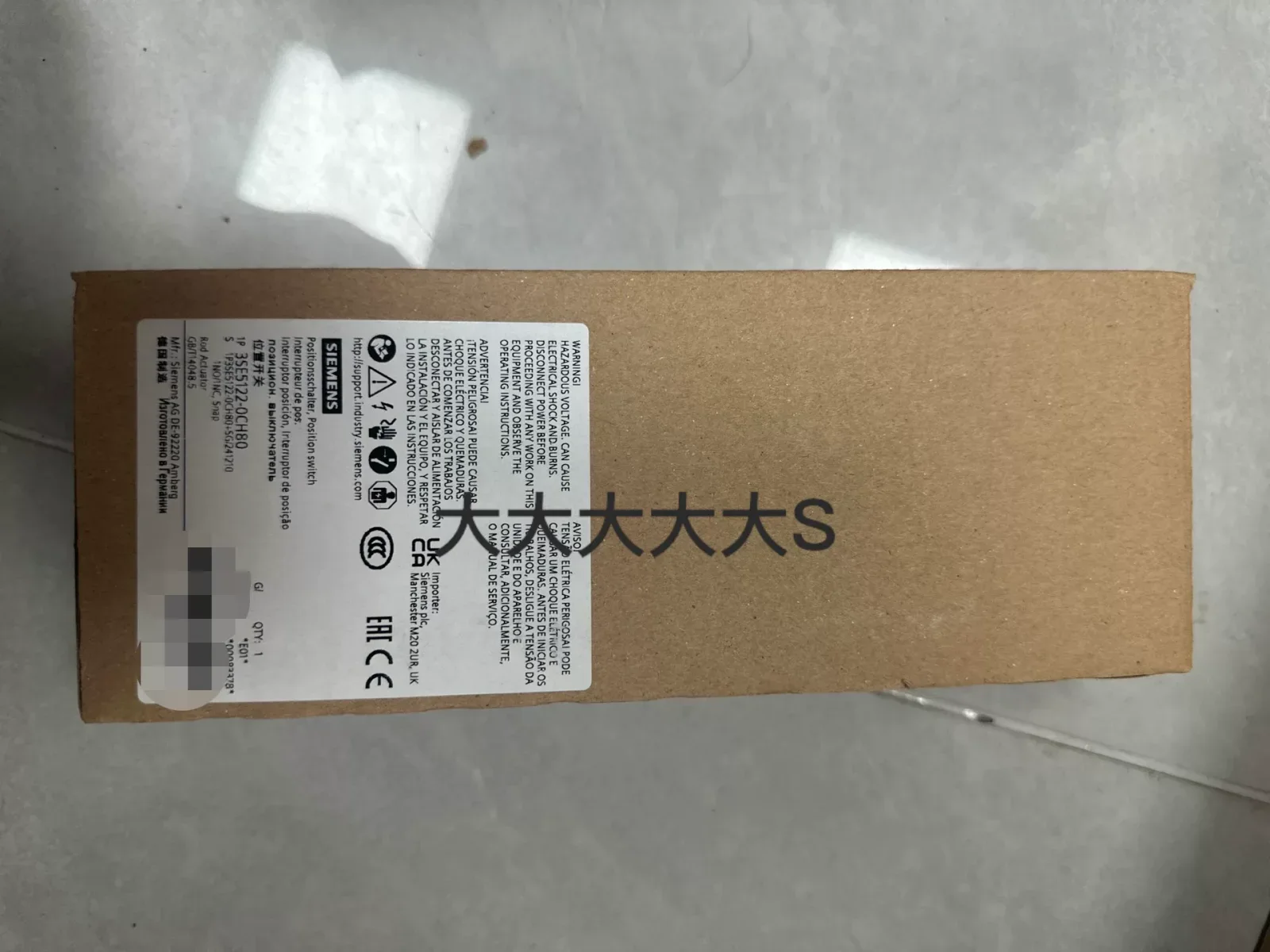 Siemens 3SE5122-0CH80 Industrial Sensor product photo 2