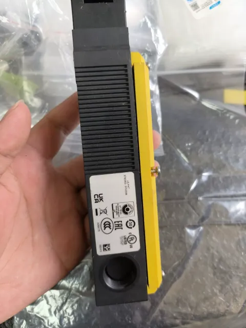 SICK i10-E0233 Industrial Sensor product photo 3