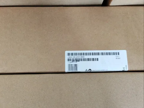 Siemens 6AV2 124-0JC01-0AX0 Industrial Automation Component — product photo 4 of 7
