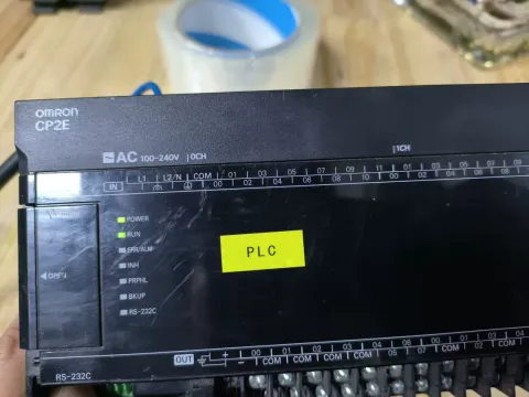 Omron CP2E-E40DR-A PLC Module product photo 2