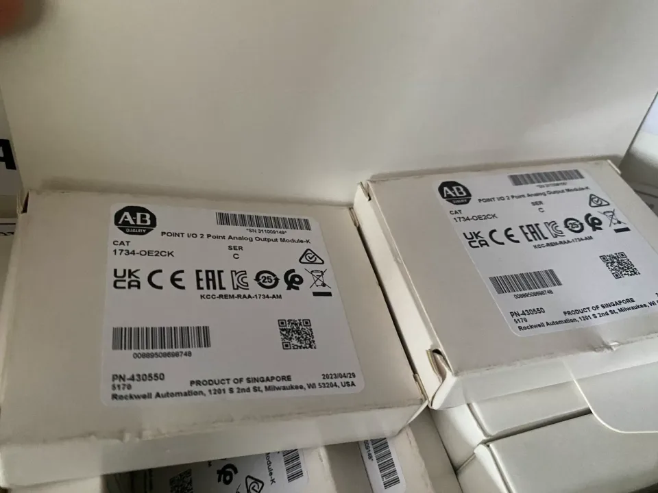 Allen-Bradley 1734-OE2VK Series C FW 3.007 I/O Module product photo 1