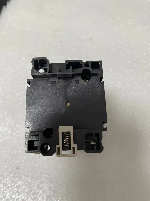 Yaskawa HI-16E5 Industrial Relay product photo 3