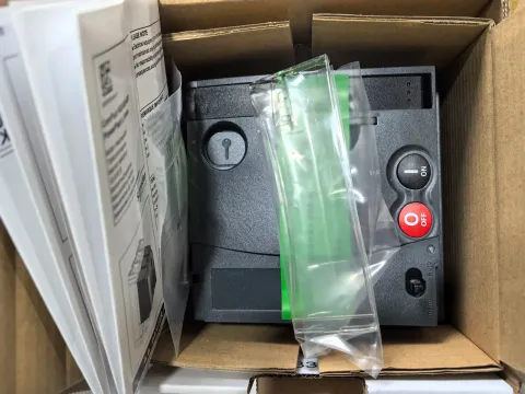 Schneider Electric LV432641 / MT400/630 220-240VAC Motor & Drive Component product photo 1