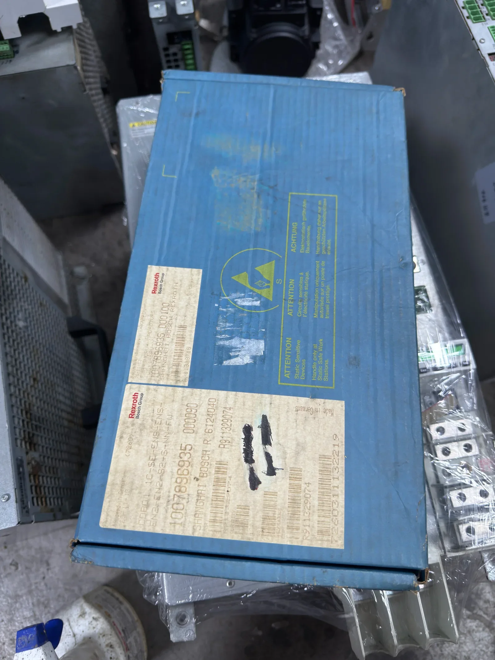 Bosch Rexroth CDB01.1C-SE-ENS-ENS-EN2-EN2-S2-S-NN-FW Motor & Drive Component product photo 1