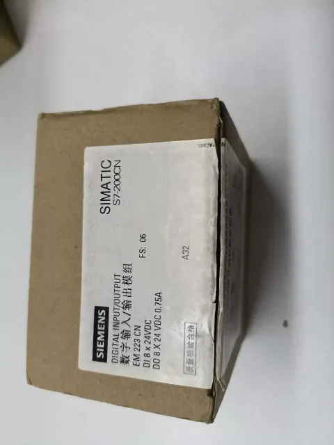 Siemens 6ES7223-1BH22-0XA8 I/O Module product photo 1