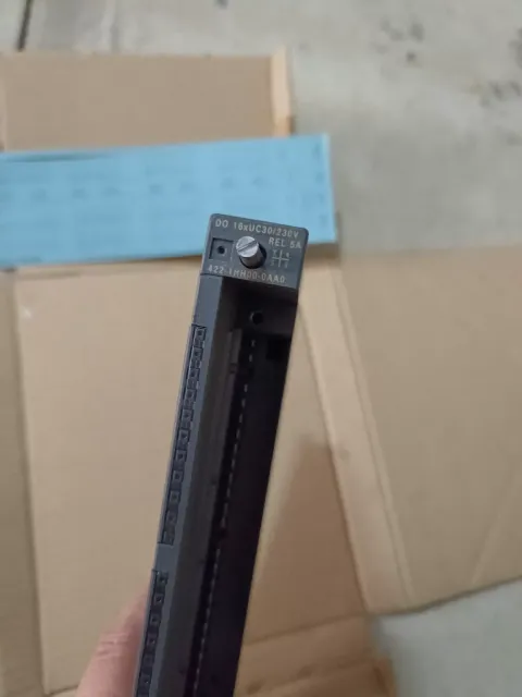 Siemens 6ES7422-1HH00-0AA0 Industrial Relay — product photo 7 of 11