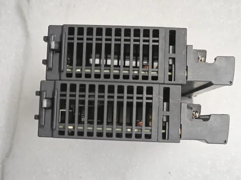 Mitsubishi Electric QX40 Industrial Automation Component — product photo 2 of 57