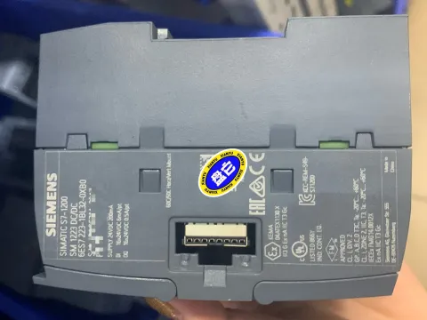 Siemens 6ES7 223-1BL32-0XB0 I/O Module — product photo 7 of 9