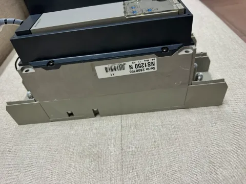 Schneider Electric / Merlin Gerin NS1250 N Industrial Automation Component product photo 3