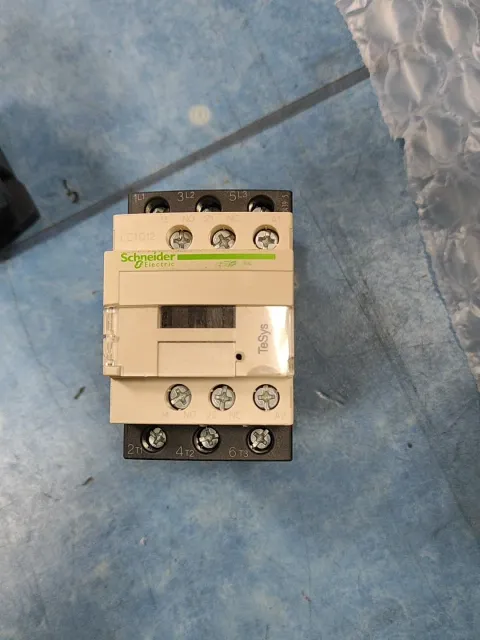 Schneider Electric LC1D12M7C Industrial Relay — product photo 5 of 7