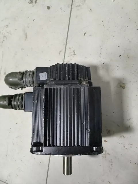 Yaskawa SGMGH-09ACA61 Motor & Drive Component product photo 4