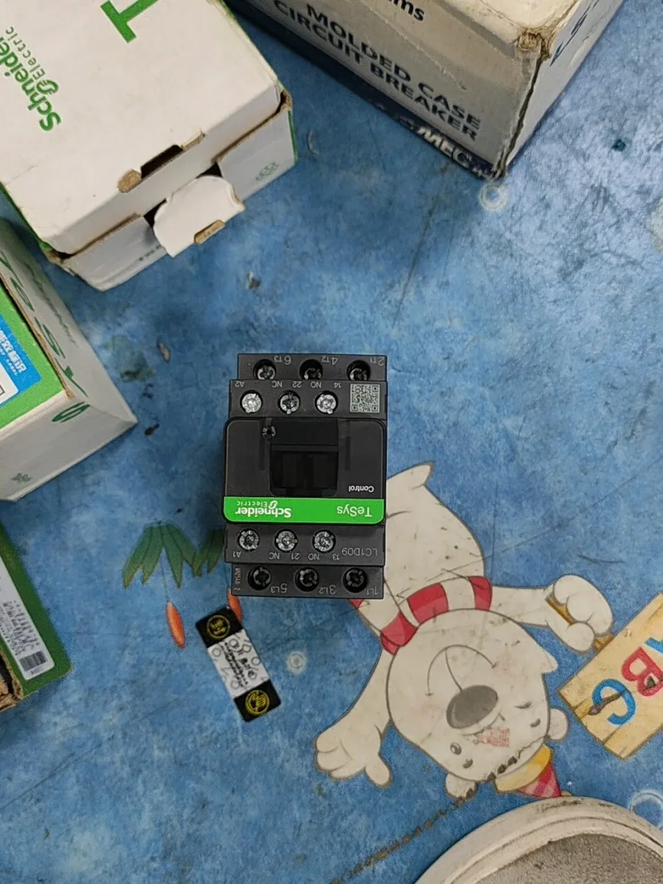 Schneider Electric LC1D09B7C Industrial Relay product photo 1