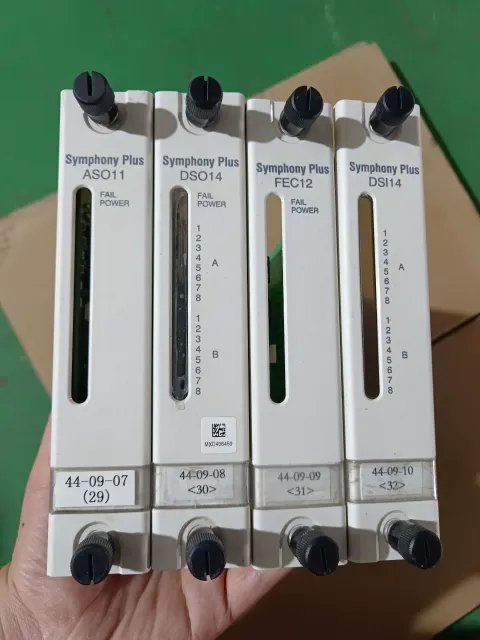 ABB Bailey SPASO11 / SPDSO14 / SPFEC12 / SPDSI14 I/O Module product photo 1