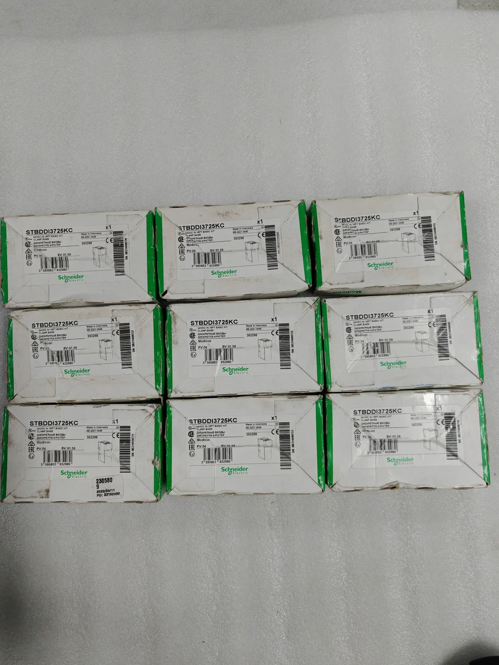 Schneider Electric STBDDI3725KC Industrial Automation Component product photo 1