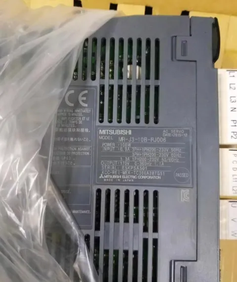 Mitsubishi Electric MR-J3-10B-RJ006 Motor & Drive Component product photo 2
