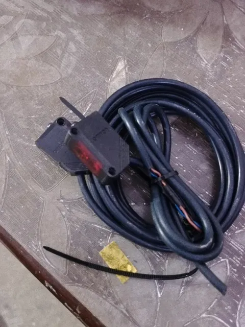 OMRON E3Z-R81 / E3Z-R61 Industrial Sensor product photo 5